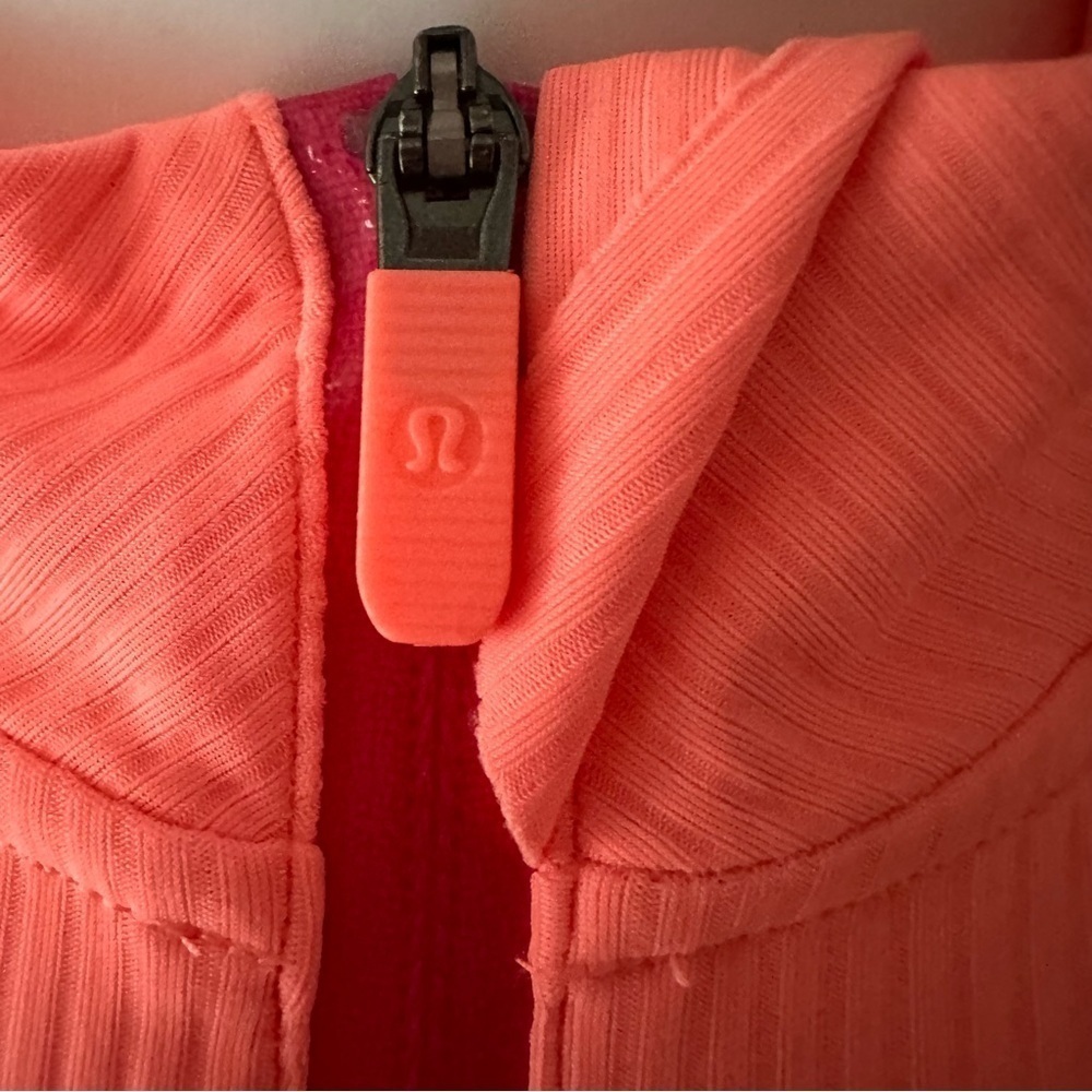 Lululemon women’s long sleeve top - Picture 5 of 13